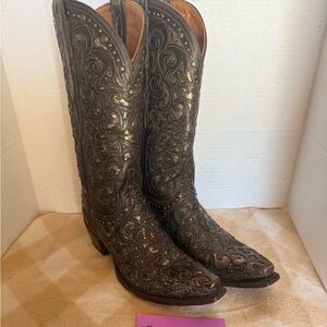 Lucchese sierra 8.5
